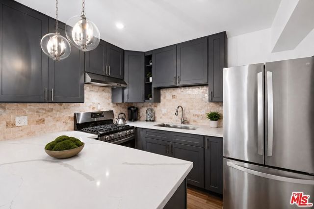 1174 Coldwater Canyon Drive, Beverly Hills, CA 90210
