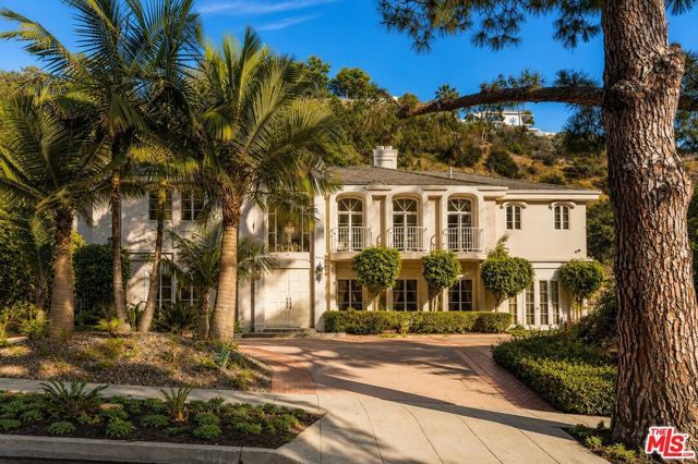 1174 Coldwater Canyon Drive, Beverly Hills, CA 90210
