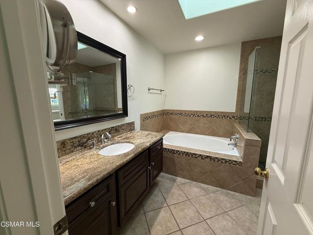 5615 Roundtree Place, Westlake Village, CA 91362