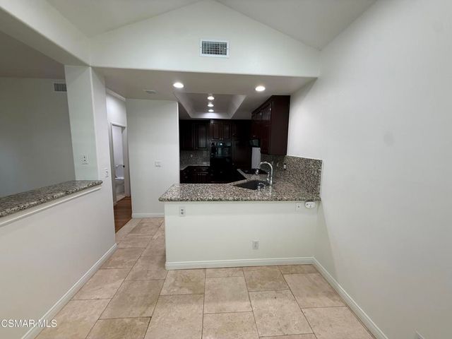 5615 Roundtree Place, Westlake Village, CA 91362