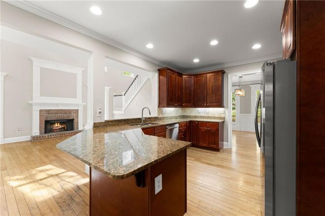 7620 Paces Lane, Gainesville, GA 30506