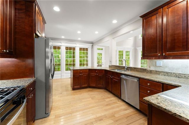7620 Paces Lane, Gainesville, GA 30506