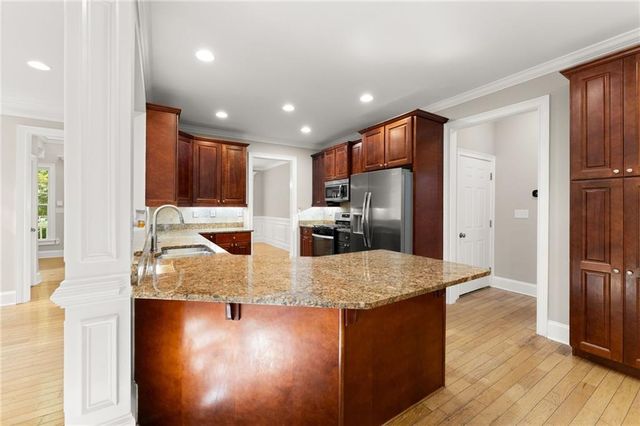 7620 Paces Lane, Gainesville, GA 30506