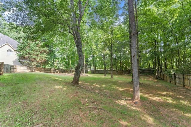 7620 Paces Lane, Gainesville, GA 30506