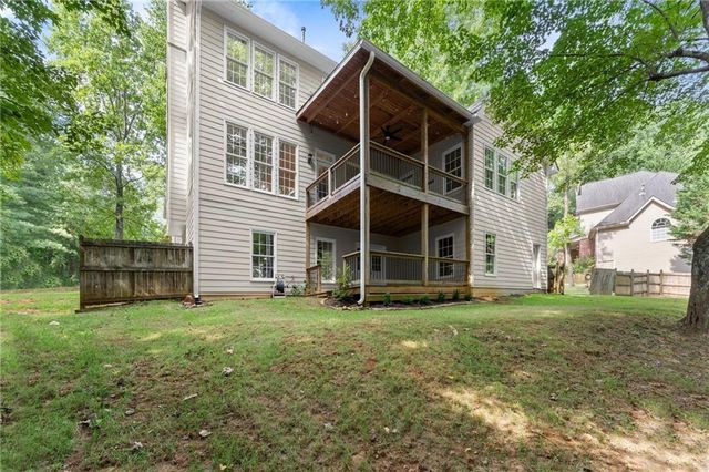 7620 Paces Lane, Gainesville, GA 30506