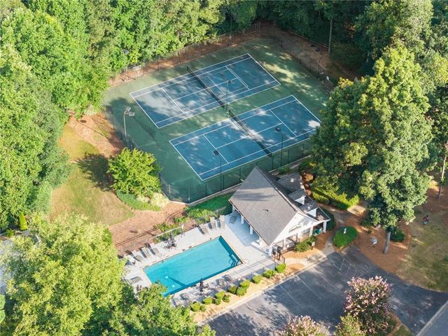 7620 Paces Lane, Gainesville, GA 30506