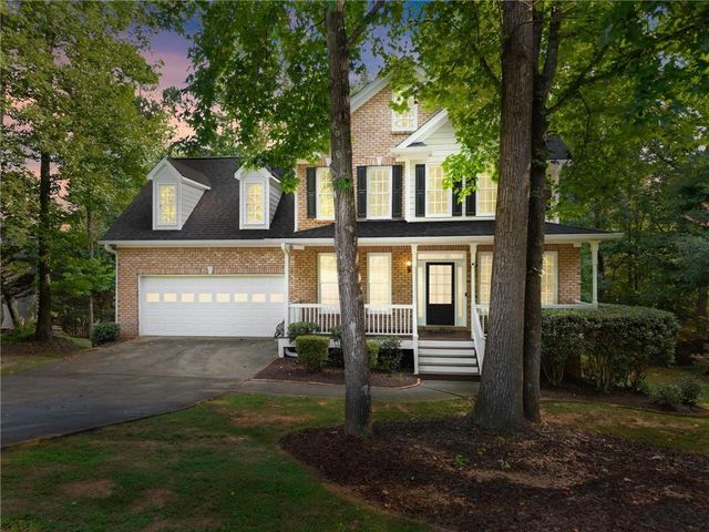 7620 Paces Lane, Gainesville, GA 30506
