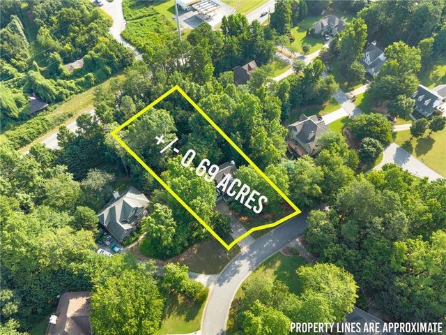 7620 Paces Lane, Gainesville, GA 30506