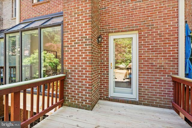 6040 KELSEY CT, Falls Church, VA 22044