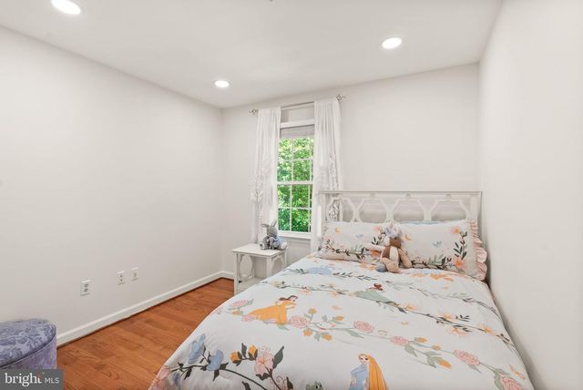 6040 KELSEY CT, Falls Church, VA 22044