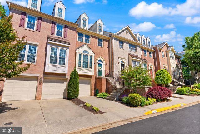 6040 KELSEY CT, Falls Church, VA 22044