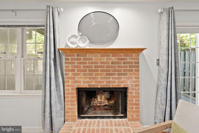 6040 KELSEY CT, Falls Church, VA 22044