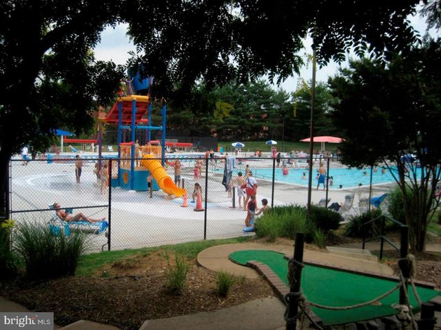 6040 KELSEY CT, Falls Church, VA 22044