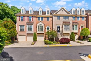 6040 KELSEY CT, Falls Church, VA 22044