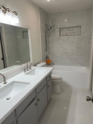 8227 Kingsbrook Road 221, Houston, TX 77024