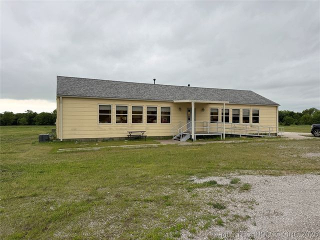 2106 W 181st Street S, Mounds, OK 74047