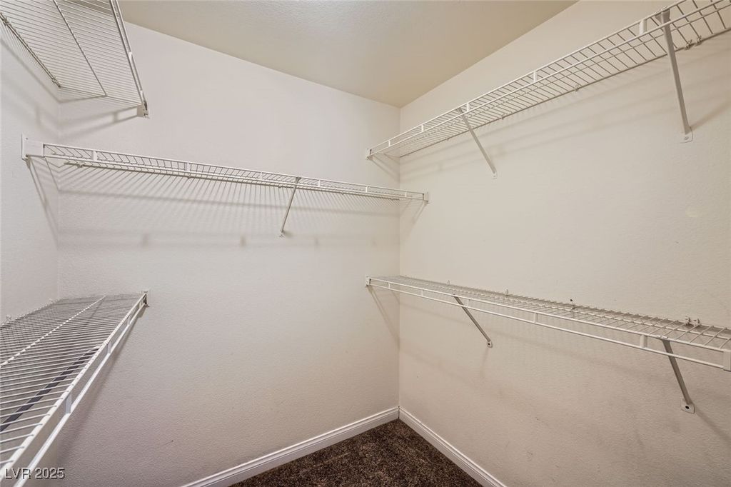 Image 20 of property listing at 4400 South Jones Boulevard 2007, Las Vegas, NV 89103