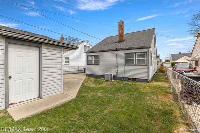 4028 18th Street, Wyandotte, MI 48192