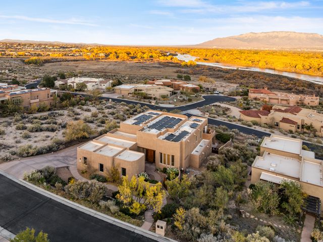 4008 Silvery Minnow Place NW, Albuquerque, NM 87120