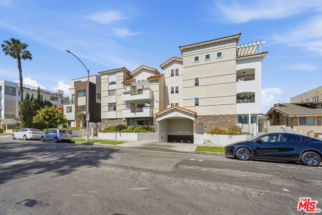 4733 Elmwood Avenue 304, Los Angeles, CA 90004