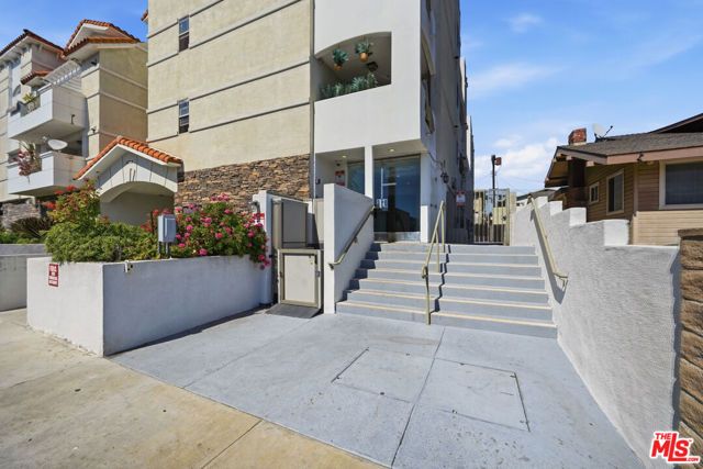 4733 Elmwood Avenue 304, Los Angeles, CA 90004