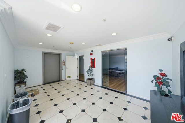 4733 Elmwood Avenue 304, Los Angeles, CA 90004