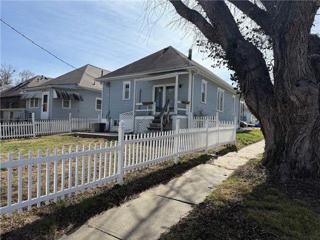 2101 Penn Street, St Joseph, MO 64507