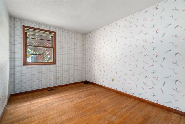 10 Brookbridge Rd, Peabody, MA 01960