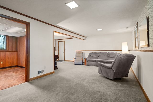 10 Brookbridge Rd, Peabody, MA 01960