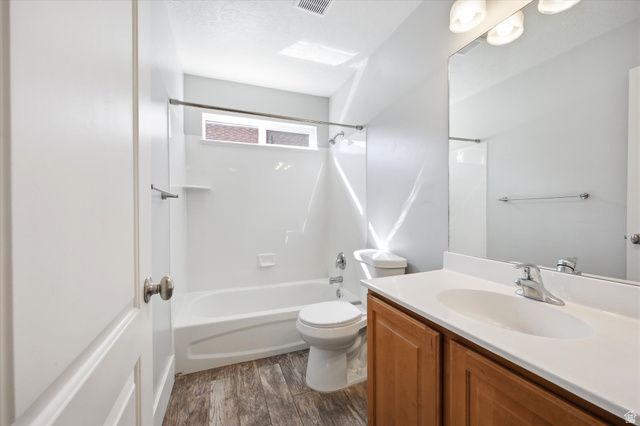 7884 N RUBY VALLEY DR, Eagle Mountain, UT 84005