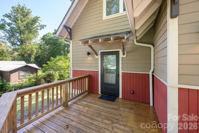 32 Florida Avenue, Asheville, NC 28806