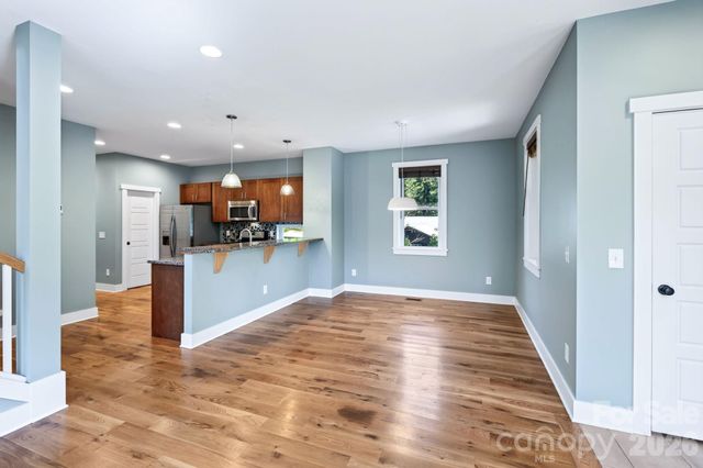 32 Florida Avenue, Asheville, NC 28806