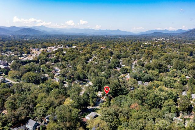 32 Florida Avenue, Asheville, NC 28806
