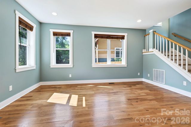 32 Florida Avenue, Asheville, NC 28806