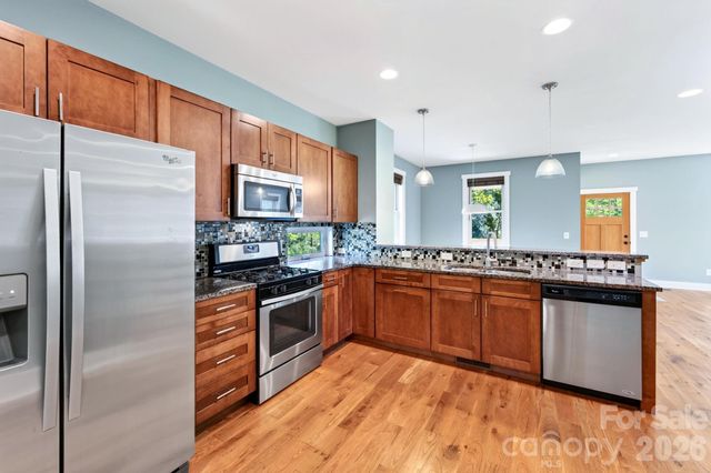 32 Florida Avenue, Asheville, NC 28806