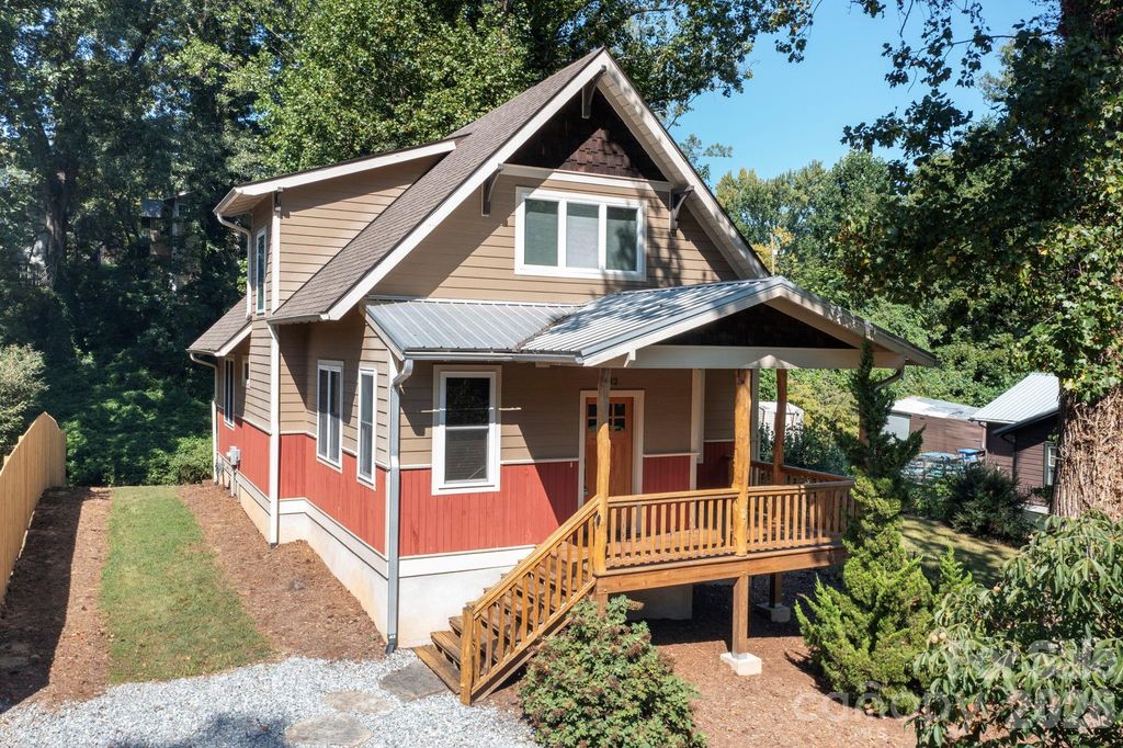 32 Florida Avenue, Asheville, NC 28806