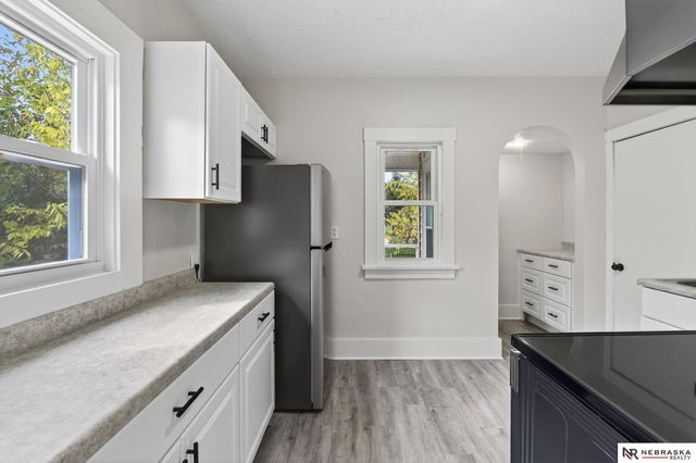 2434 N 33rd Avenue, Omaha, NE 68111