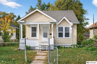 2434 N 33rd Avenue, Omaha, NE 68111