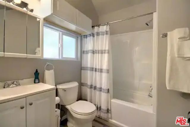 39219 Cedar Dell Road, Fawnskin, CA 92333