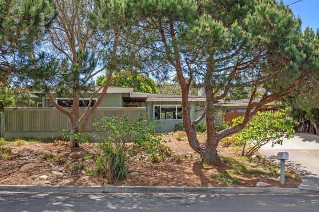 2615 Ellentown Rd, La Jolla, CA 92037