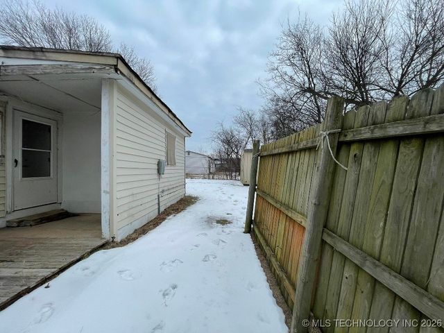 807 NW 3rd Street, Wagoner, OK 74467