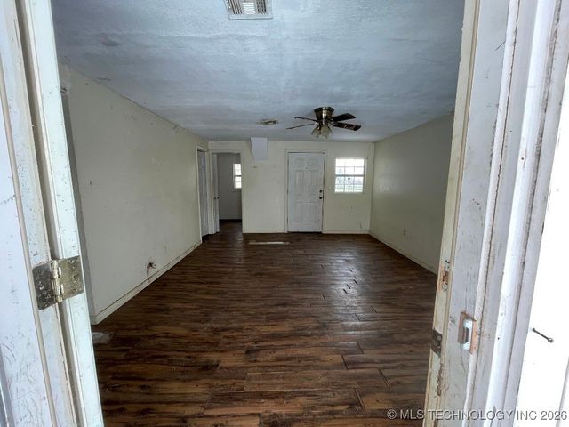 807 NW 3rd Street, Wagoner, OK 74467