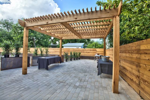 924 E 51st ST 108, Austin, TX 78751