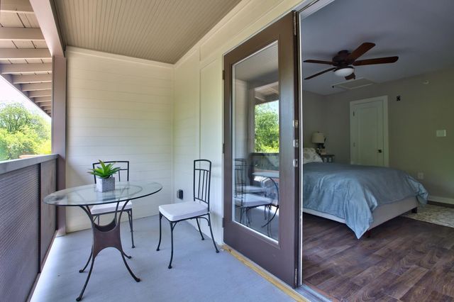 924 E 51st ST 108, Austin, TX 78751