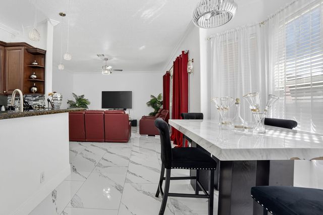 12480 NW 62nd Ct, Coral Springs, FL 33076