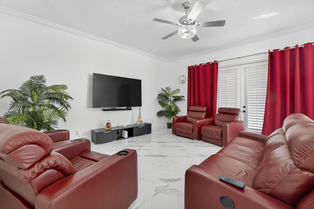 12480 NW 62nd Ct, Coral Springs, FL 33076