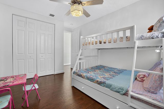 12480 NW 62nd Ct, Coral Springs, FL 33076