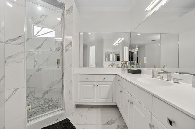 12480 NW 62nd Ct, Coral Springs, FL 33076