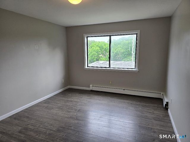 44 Armand Drive E, Waterbury, CT 06708