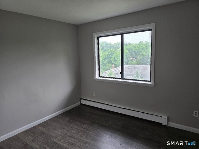 44 Armand Drive E, Waterbury, CT 06708